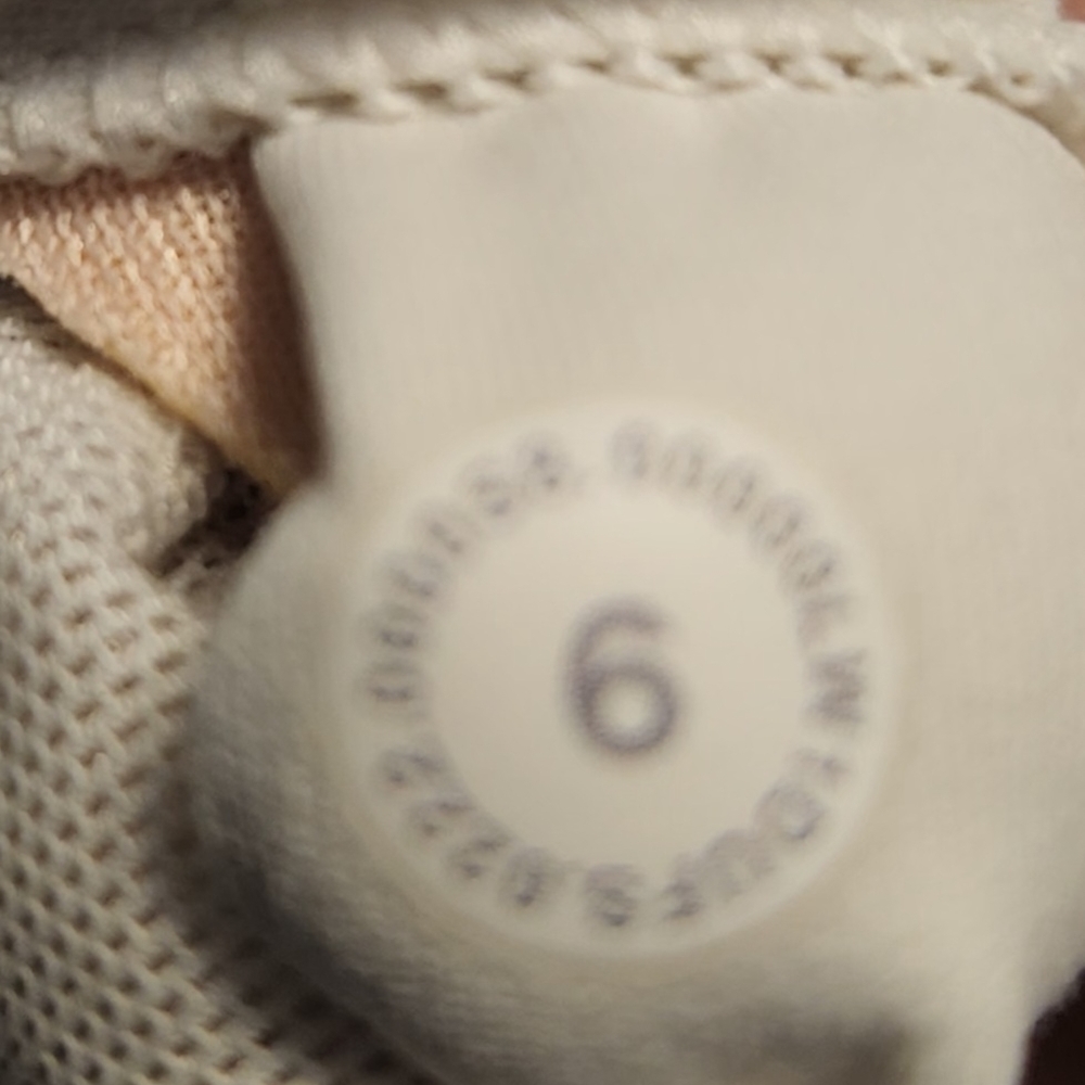lululemon athletica White with Light Gray Spot Print Cropped Tank - Picture 5 of 5